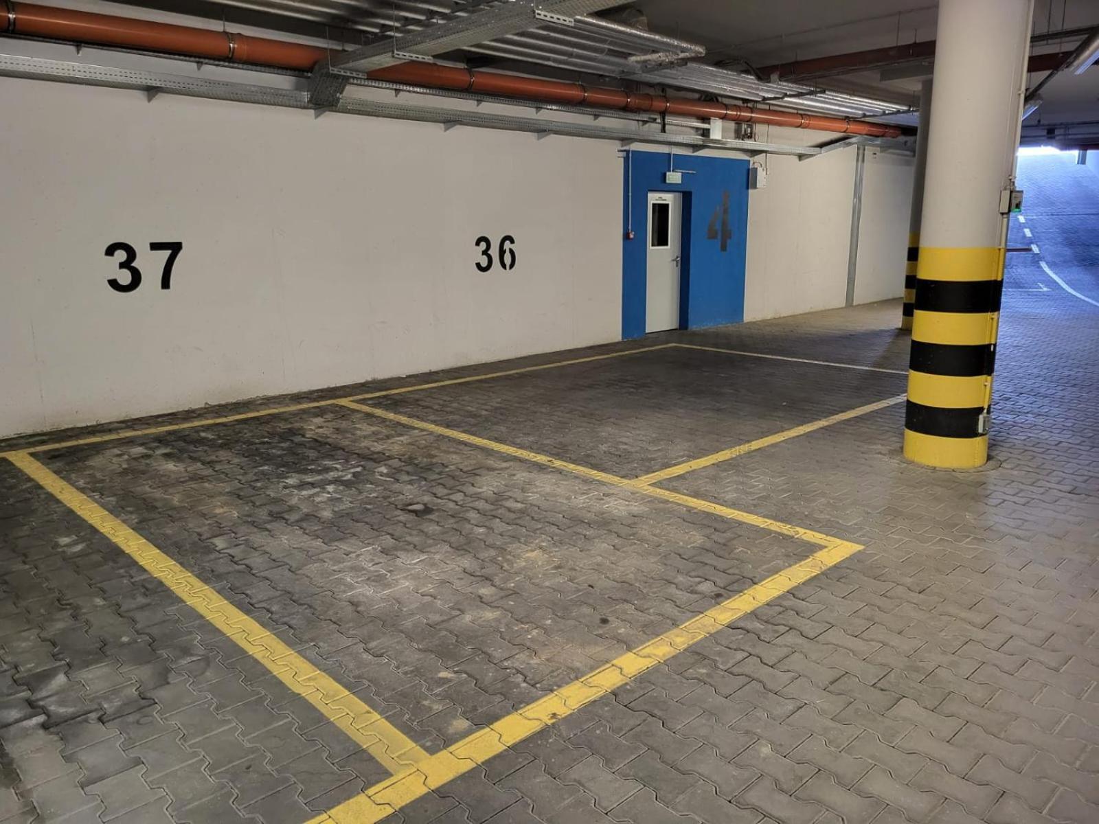 Apartament Em Klimatyzacja&Parking رشيشوف المظهر الخارجي الصورة