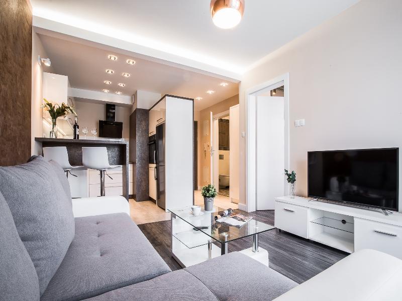 Apartament Em Klimatyzacja&Parking رشيشوف المظهر الخارجي الصورة